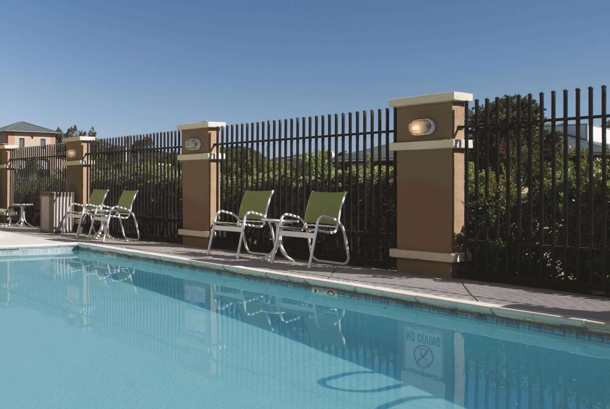 La Quinta By Wyndham Fairfield - Napa Valley Екстер'єр фото
